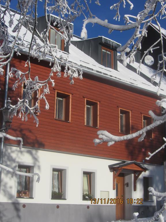 Apartmany Na Namesti Boží Dar エクステリア 写真